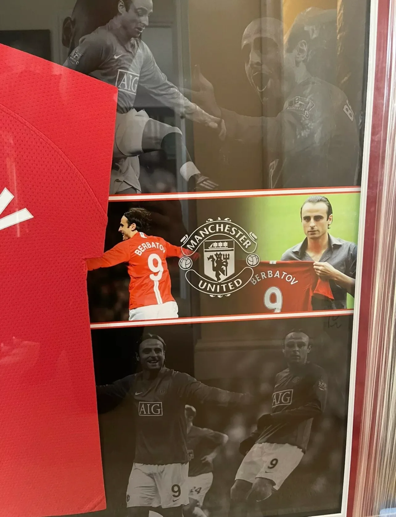Dimitar Berbatov Signed 2009 Manchester United Shirt - Image 3