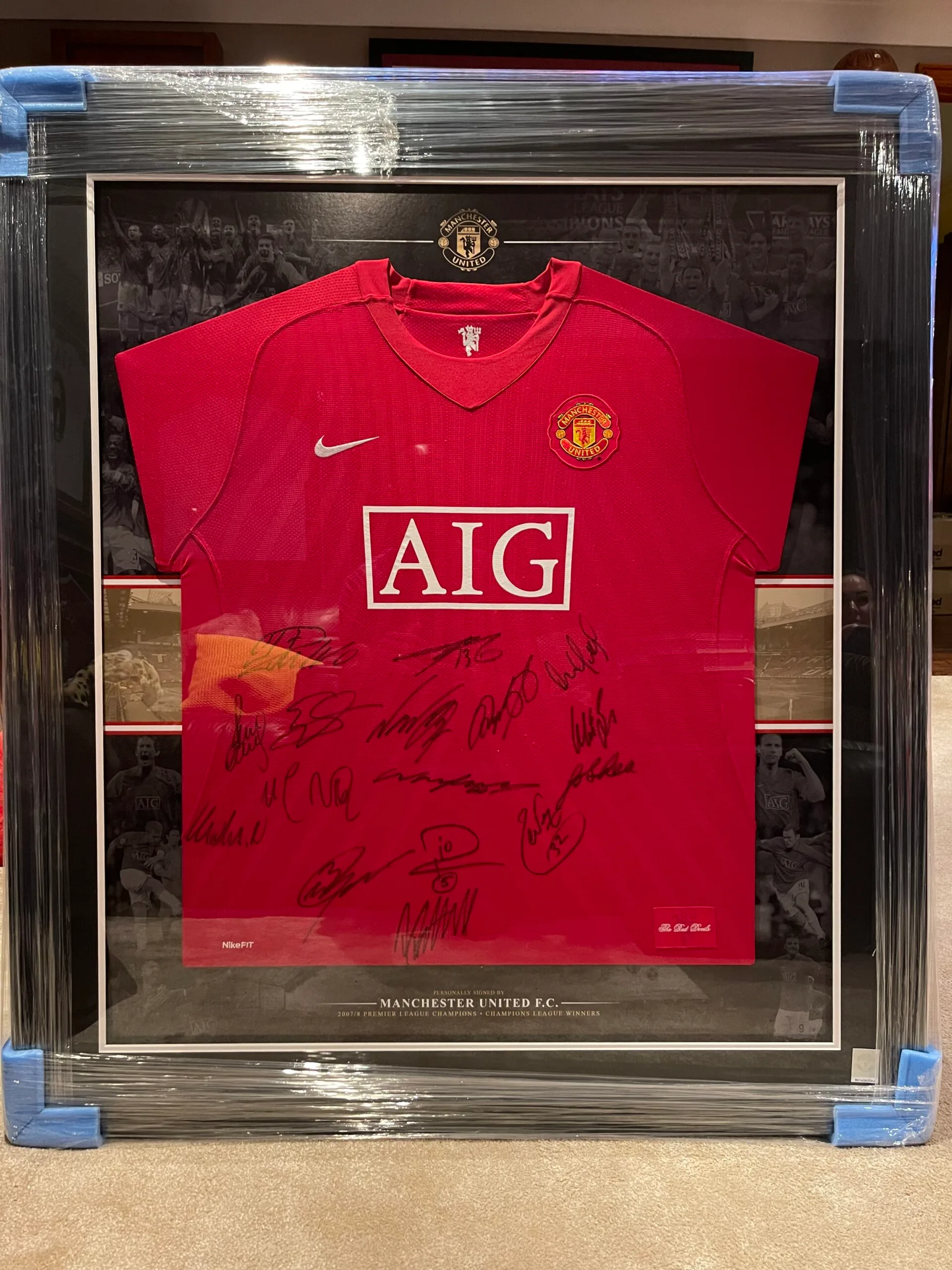 Manchester United signed 2008 shirt