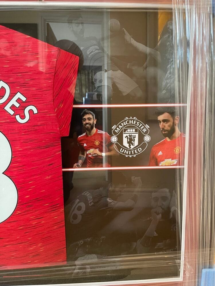 Bruno Fernandes Signed Manchester United Shirt - Image 4