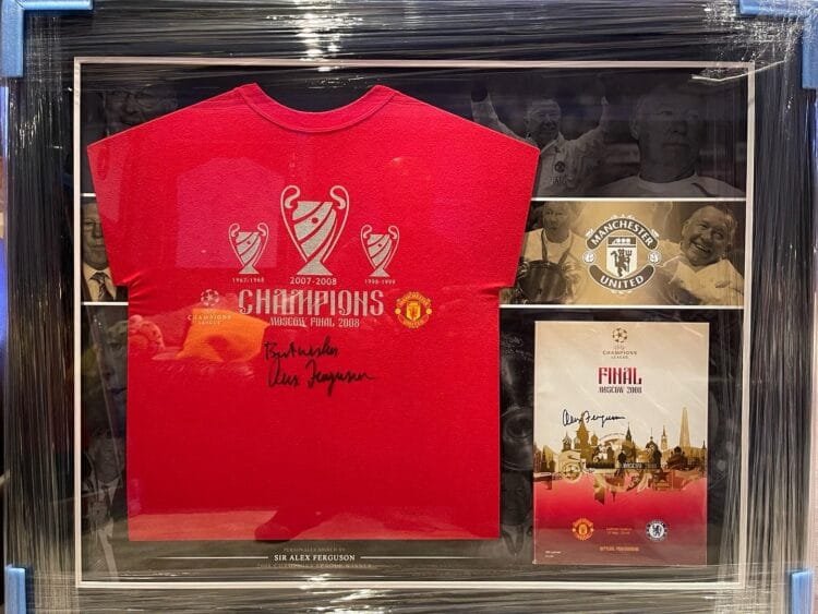 Sir Alex Ferguson Signed Manchester United shirt and programme 2008