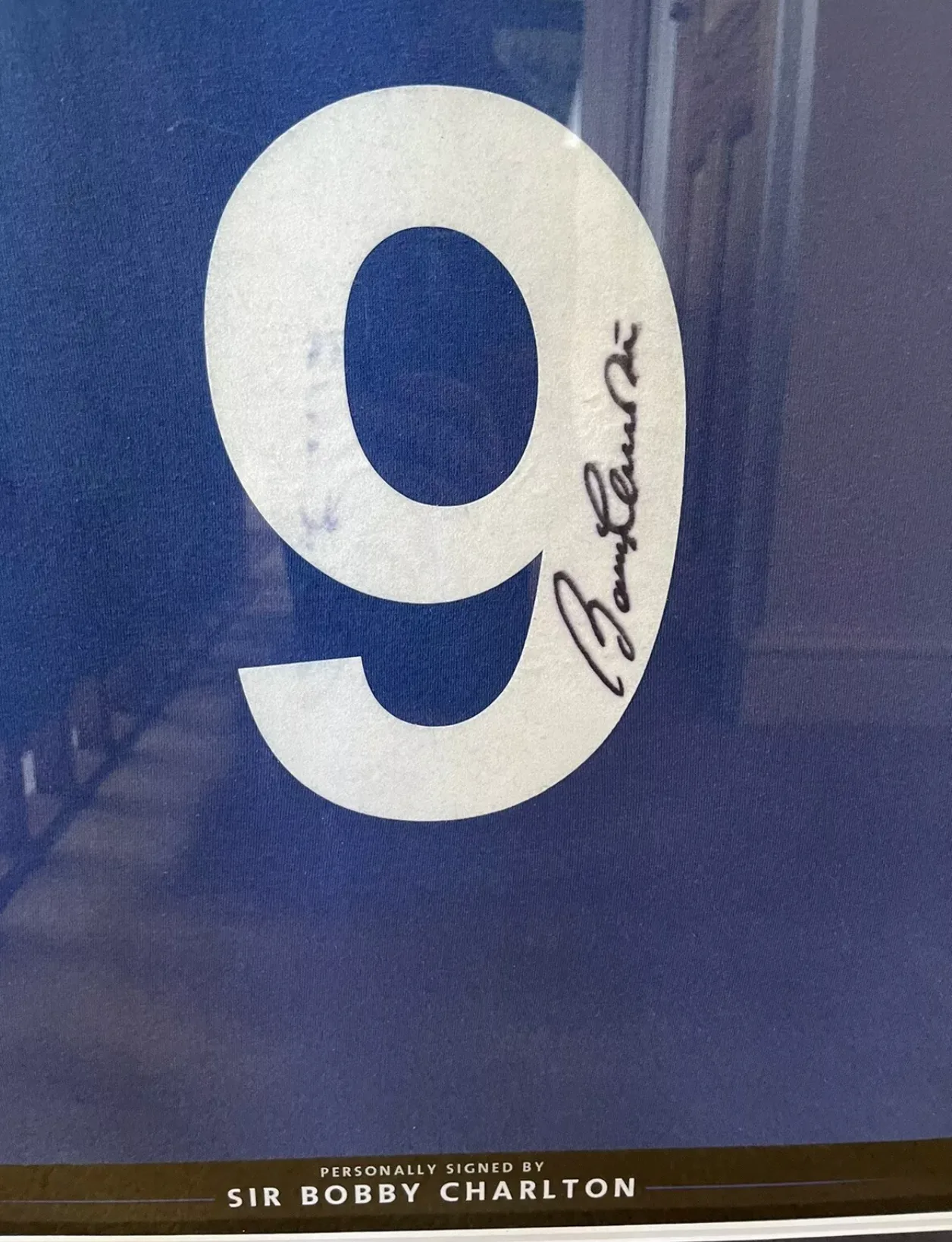 Sir Bobby Charlton signed Manchester United shirt - Image 2