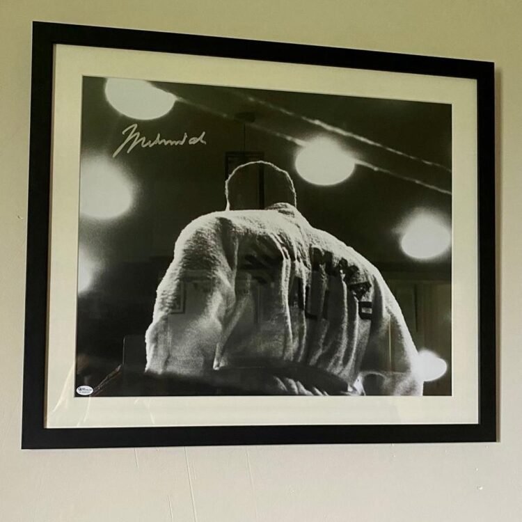 Muhammad Ali Signed Autographed Photo