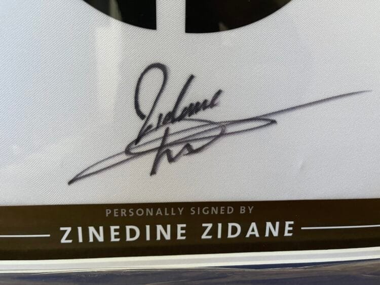 Zinedine Zidane Signed Real Madrid Centenary Shirt - Image 4