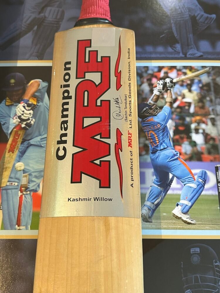 Sachin Tendulkar signed MRF cricket bat India - Image 5