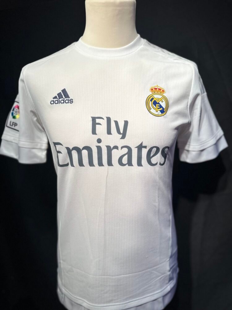 Cristiano Ronaldo signed autographed Real Madrid 2015/16 shirt ICONS CR7 - Image 4