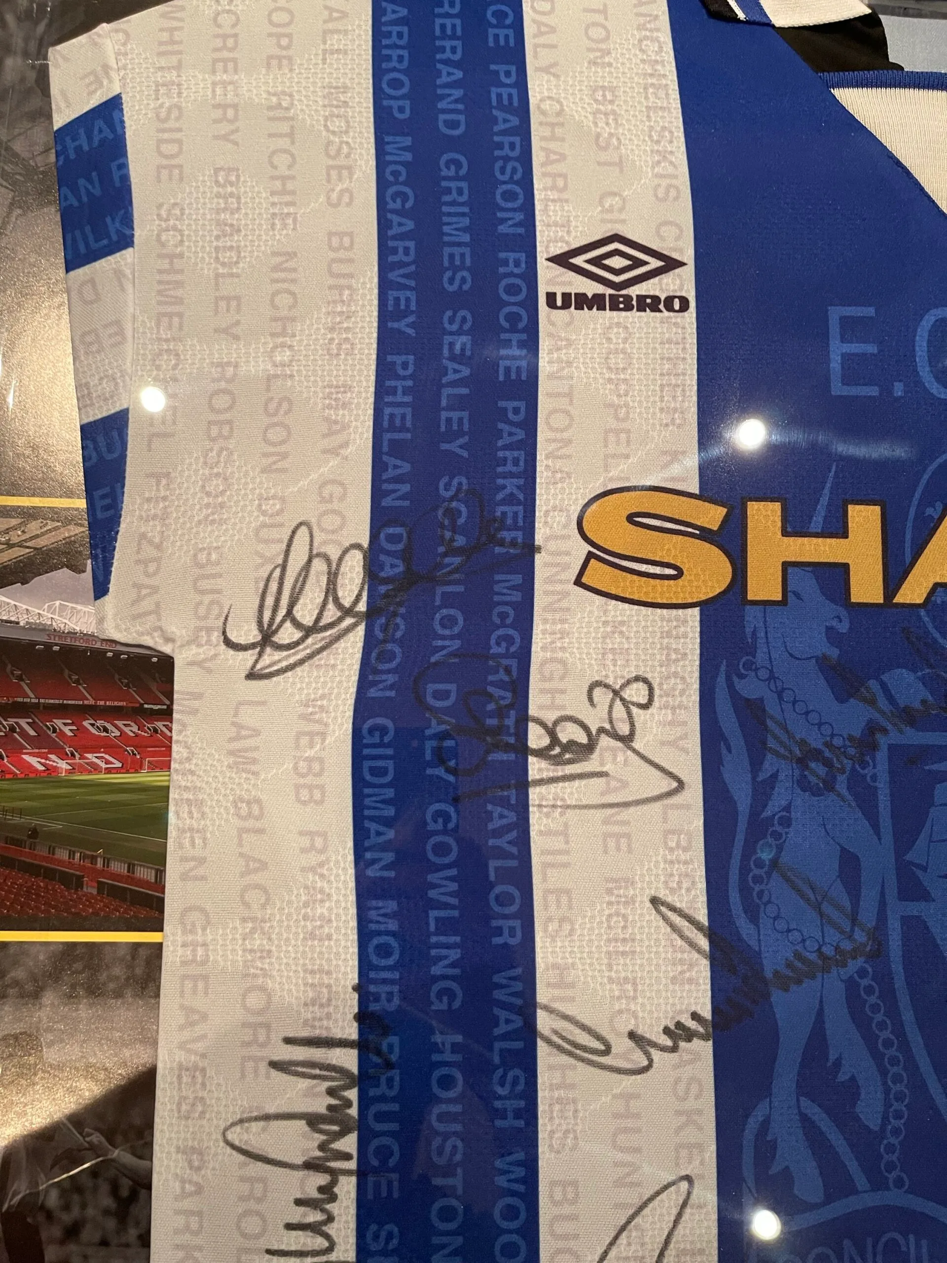 Manchester United 1994/96 signed away 3rd shirt RARE - Image 5