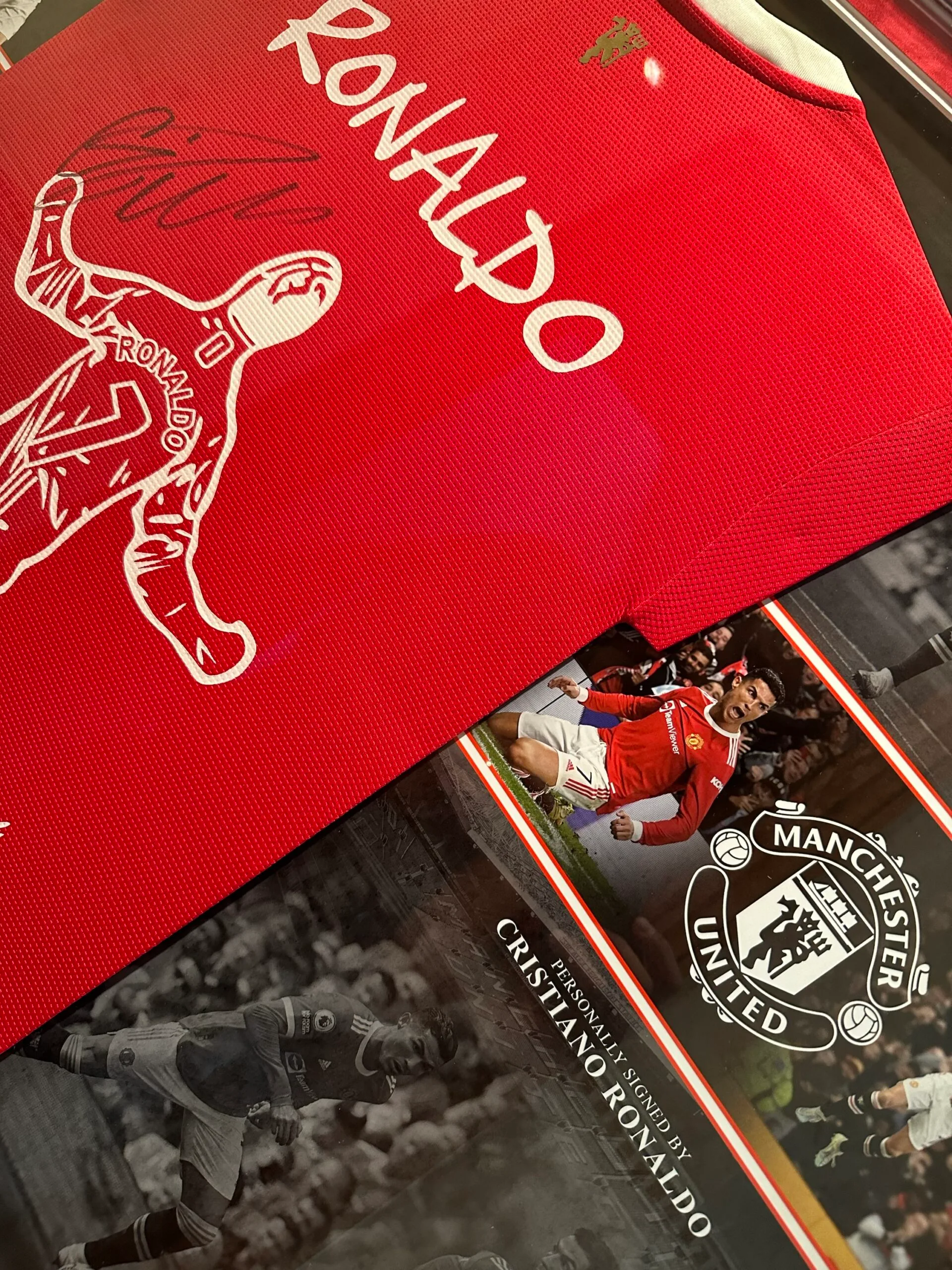 Cristiano Ronaldo signed 'I'm back where I belong' 2021 Manchester United shirt - Image 7