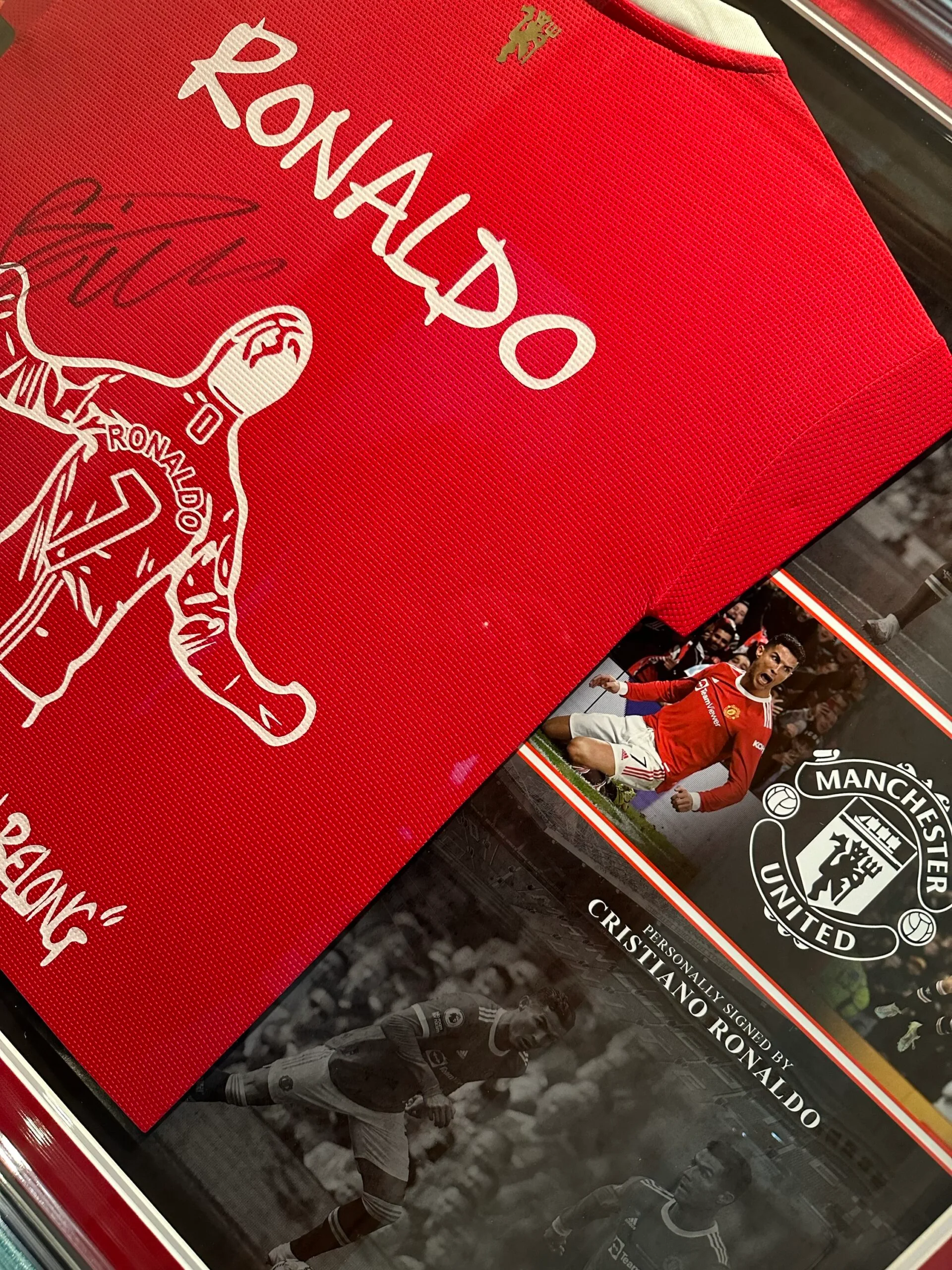 Cristiano Ronaldo signed 'I'm back where I belong' 2021 Manchester United shirt - Image 3