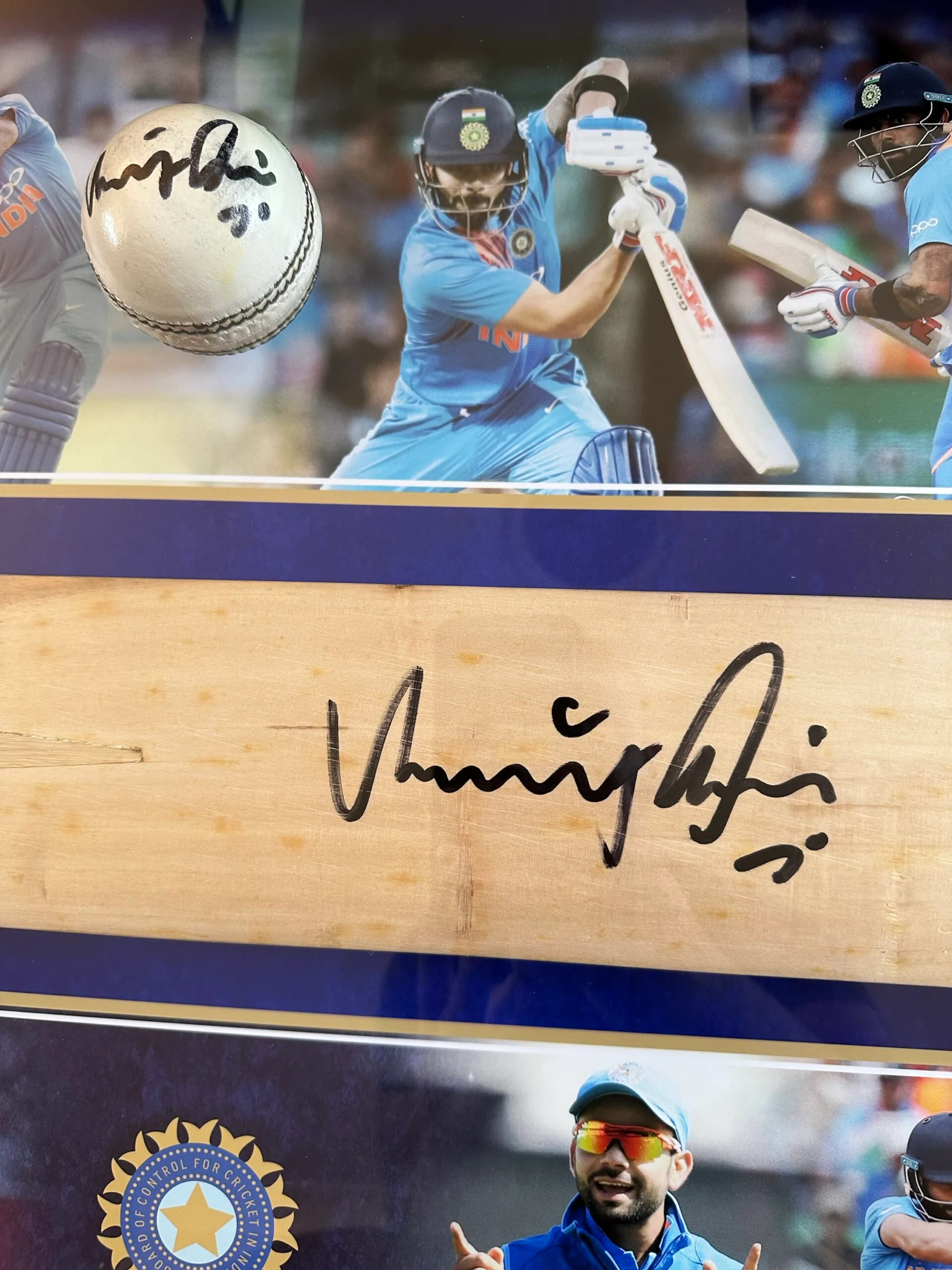 Virat Kohli signed autographed cricket bat and ball India ICONS - Image 10