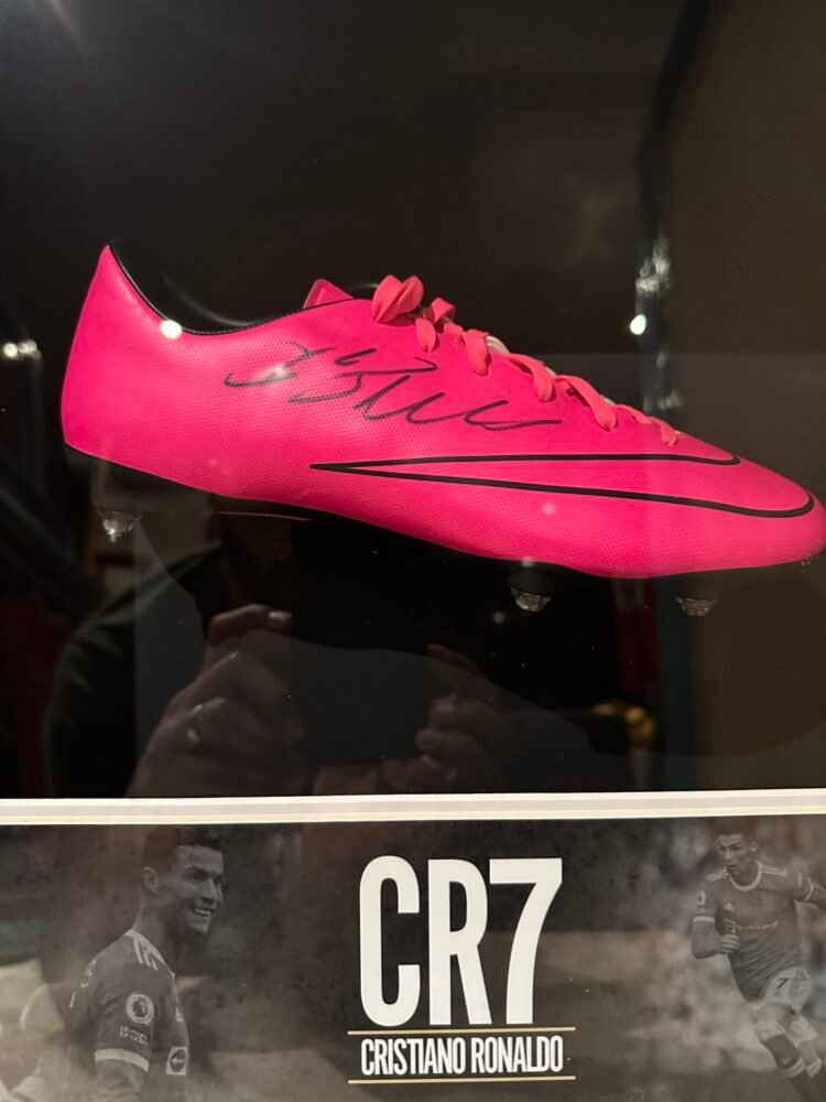 Cristiano Ronaldo CR7 signed boot - Image 4