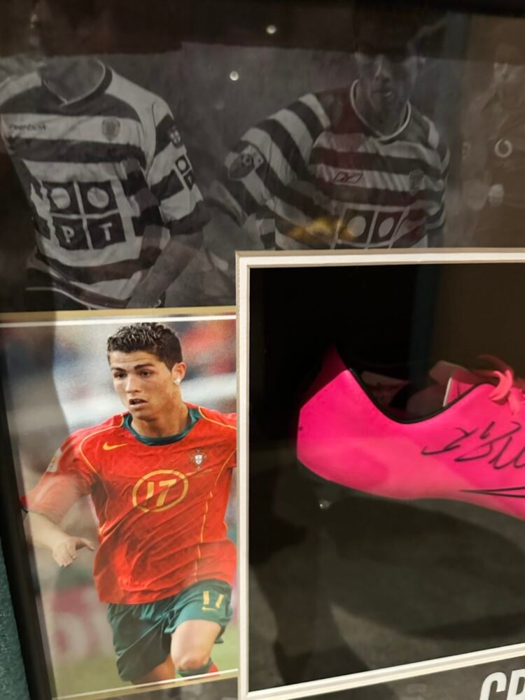 Cristiano Ronaldo CR7 signed boot - Image 8