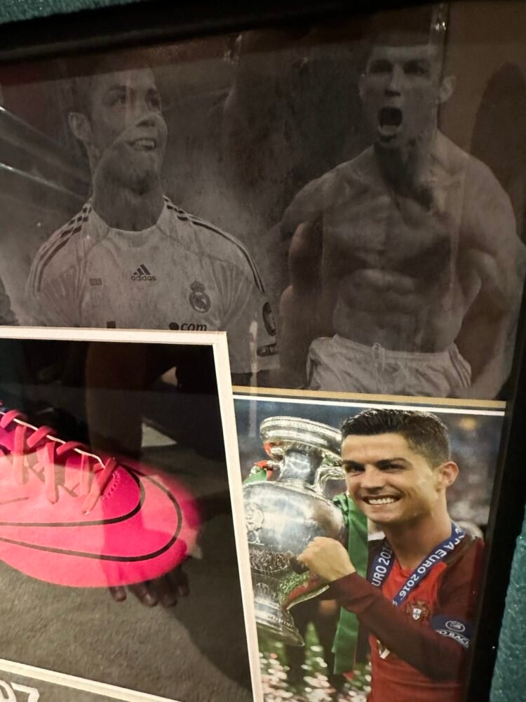 Cristiano Ronaldo CR7 signed boot - Image 10