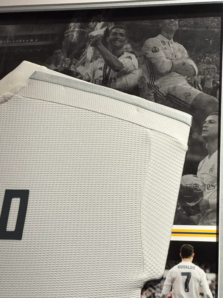 Cristiano Ronaldo signed Real Madrid 2015/16 shirt ICONS A1 CR7 - Image 10