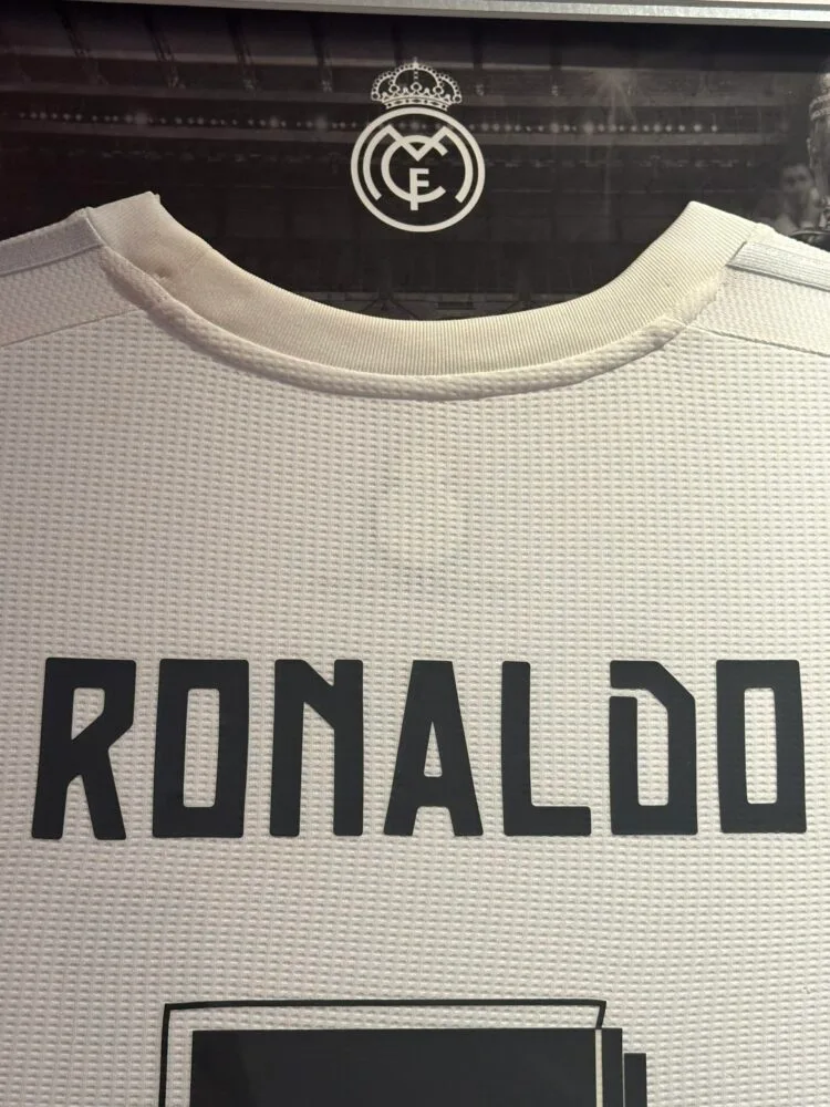 Cristiano Ronaldo signed Real Madrid 2015/16 shirt ICONS A1 CR7 - Image 11