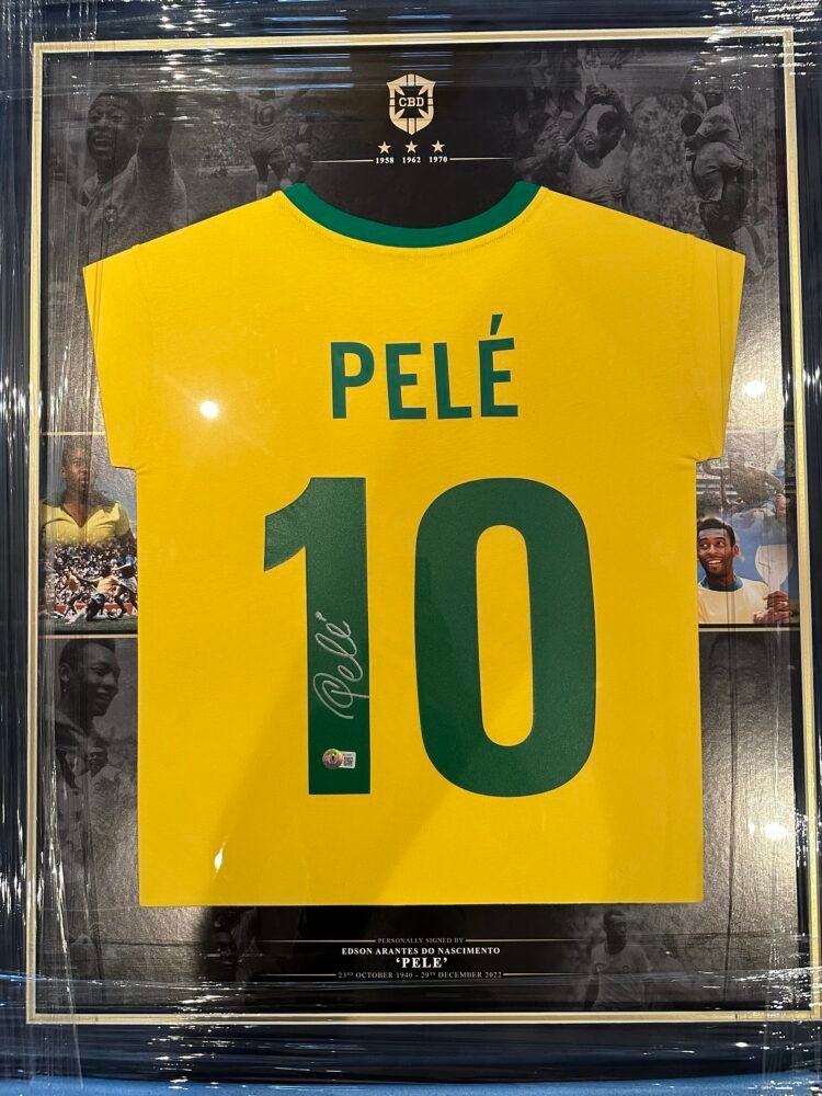 Pele signed Brazil shirt Beckett authenticated