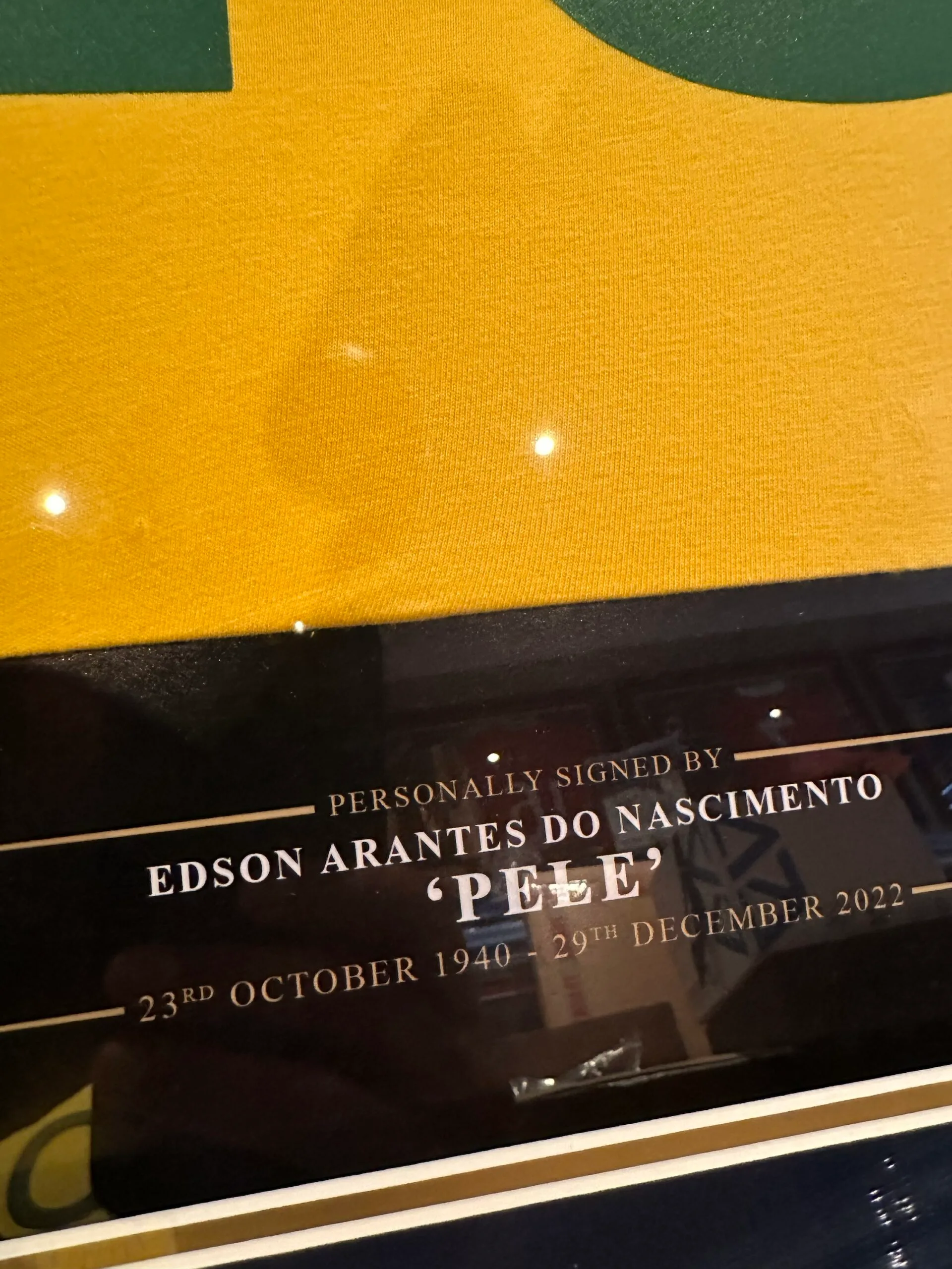 Pele signed Brazil shirt Beckett authenticated - Image 5