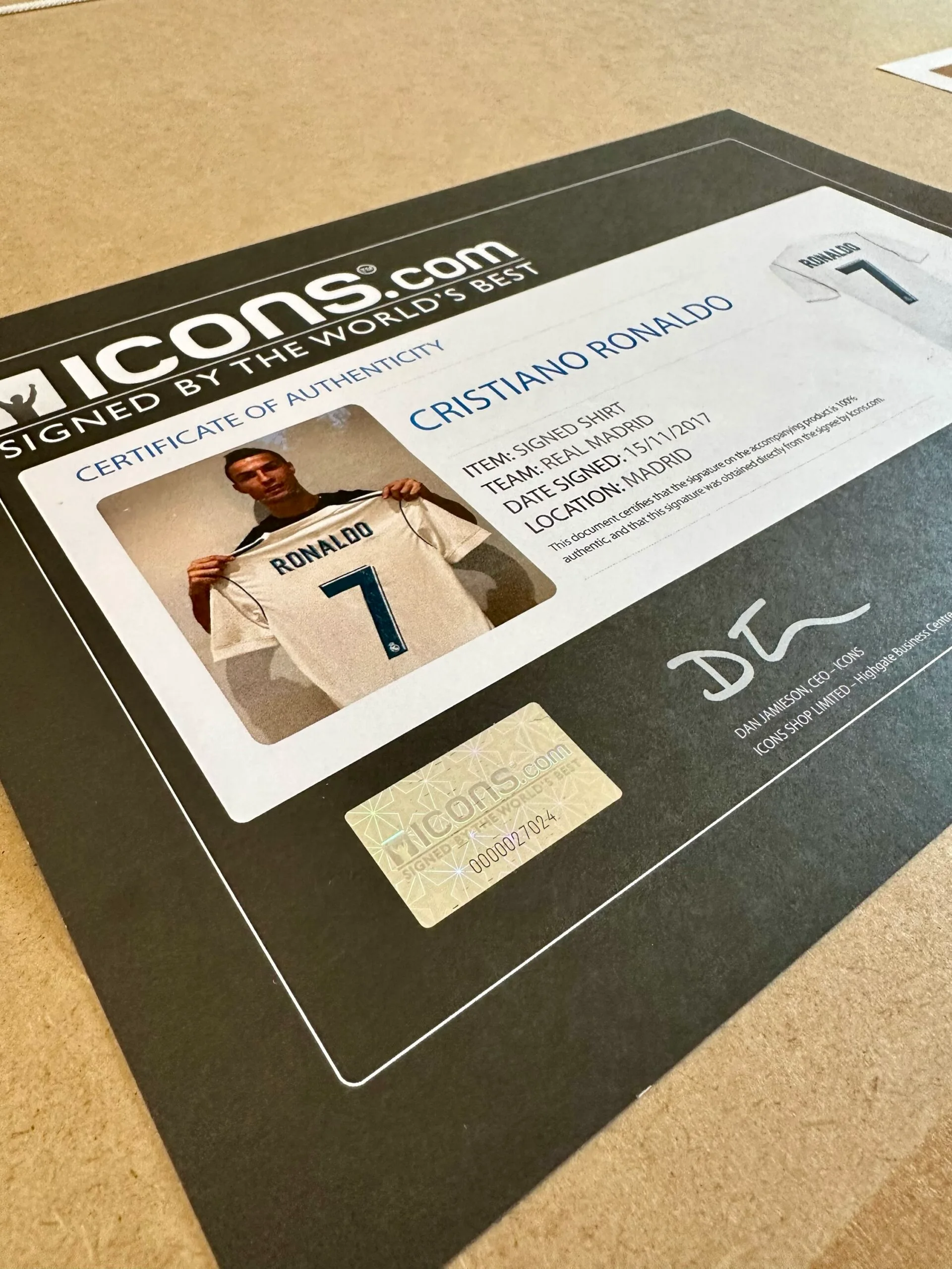 Cristiano Ronaldo Real Madrid & Lionel Messi Barcelona signed shirts Icons - Image 16