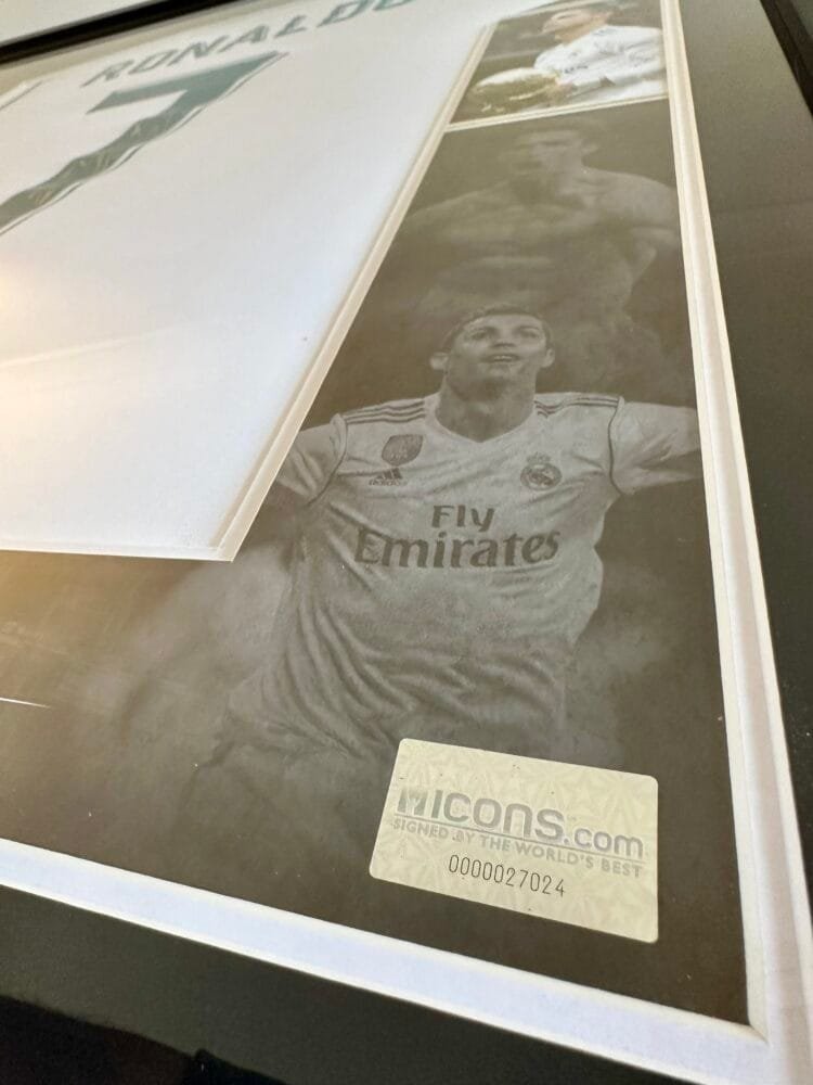 Cristiano Ronaldo Real Madrid & Lionel Messi Barcelona signed shirts Icons - Image 6