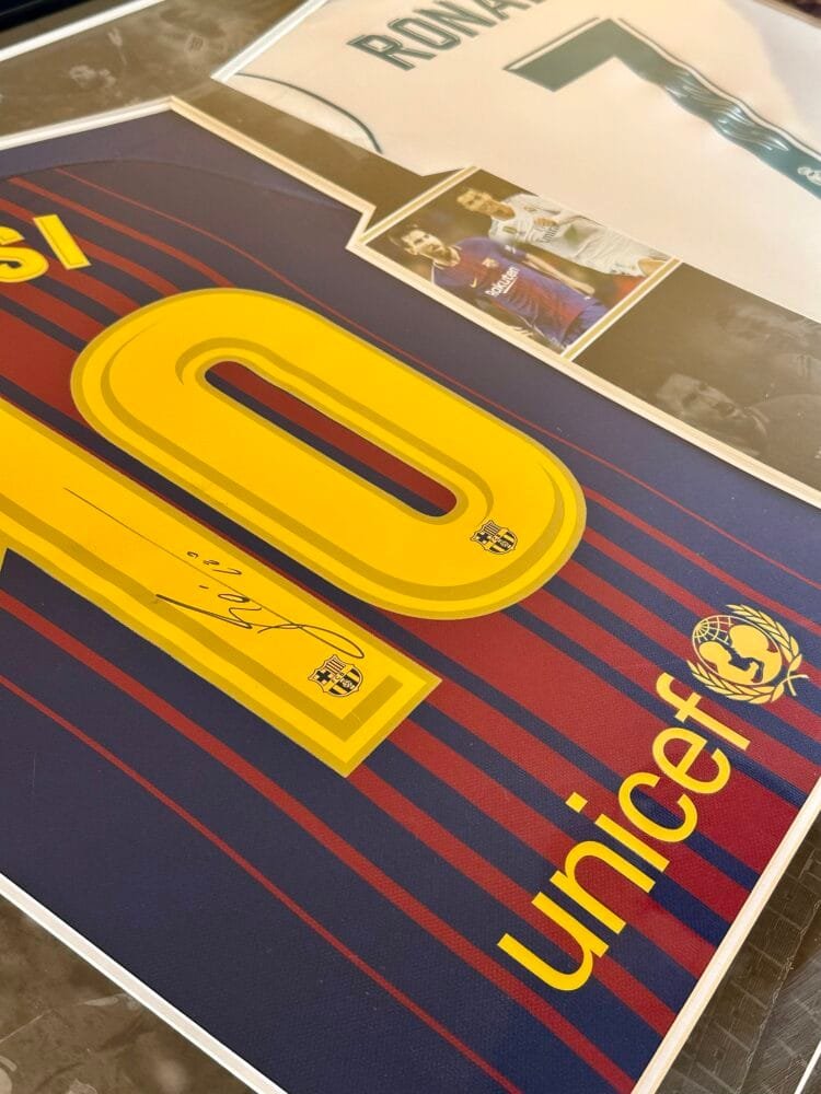 Cristiano Ronaldo Real Madrid & Lionel Messi Barcelona signed shirts Icons - Image 10