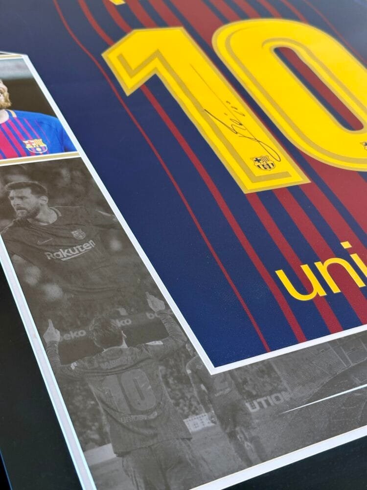 Cristiano Ronaldo Real Madrid & Lionel Messi Barcelona signed shirts Icons - Image 14