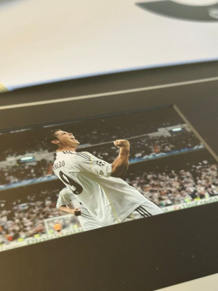 Cristiano Ronaldo signed Real Madrid Shirt CR9 ICONS - Image 4