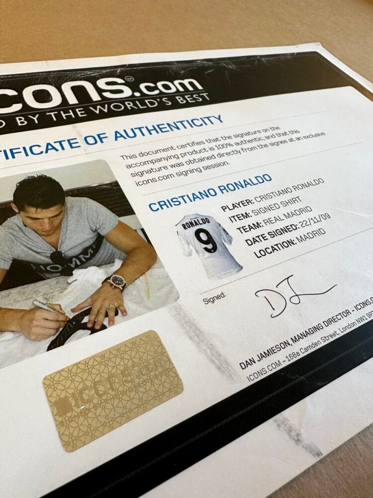 Cristiano Ronaldo signed Real Madrid Shirt CR9 ICONS - Image 10
