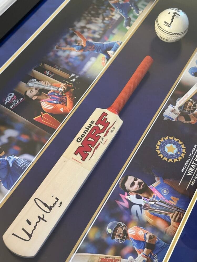 Virat Kohli signed mini cricket bat and full size ball India ICONS - Image 5